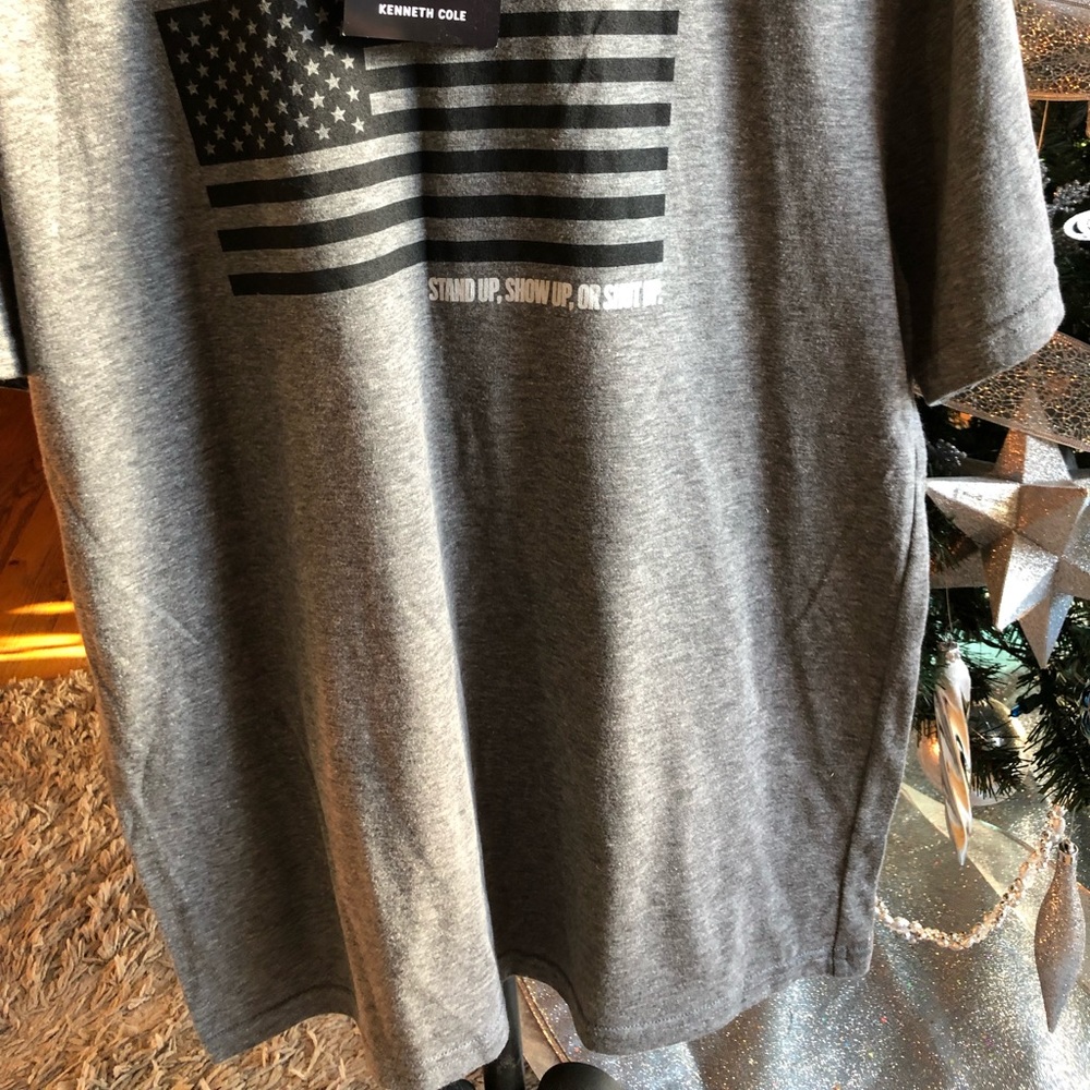 Kenneth Cole men top